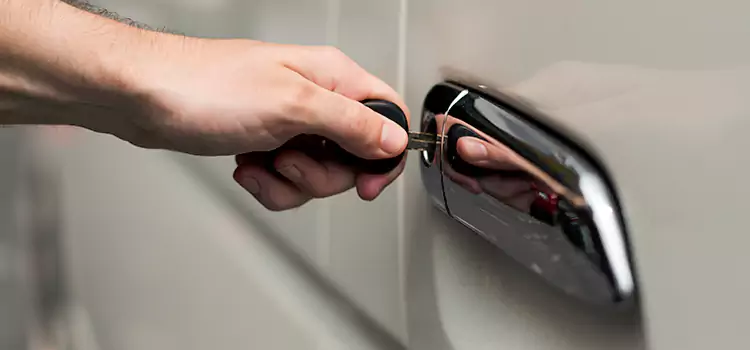 Why Choose Our Auto Locksmith Team in Brook Park, OH?